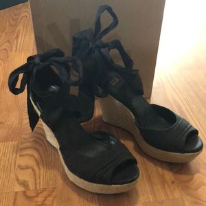 UGG espadrilles. Size 7, PC